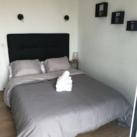 Les Pieds Dans L' Eau Apartamento Empuriabrava Exterior foto