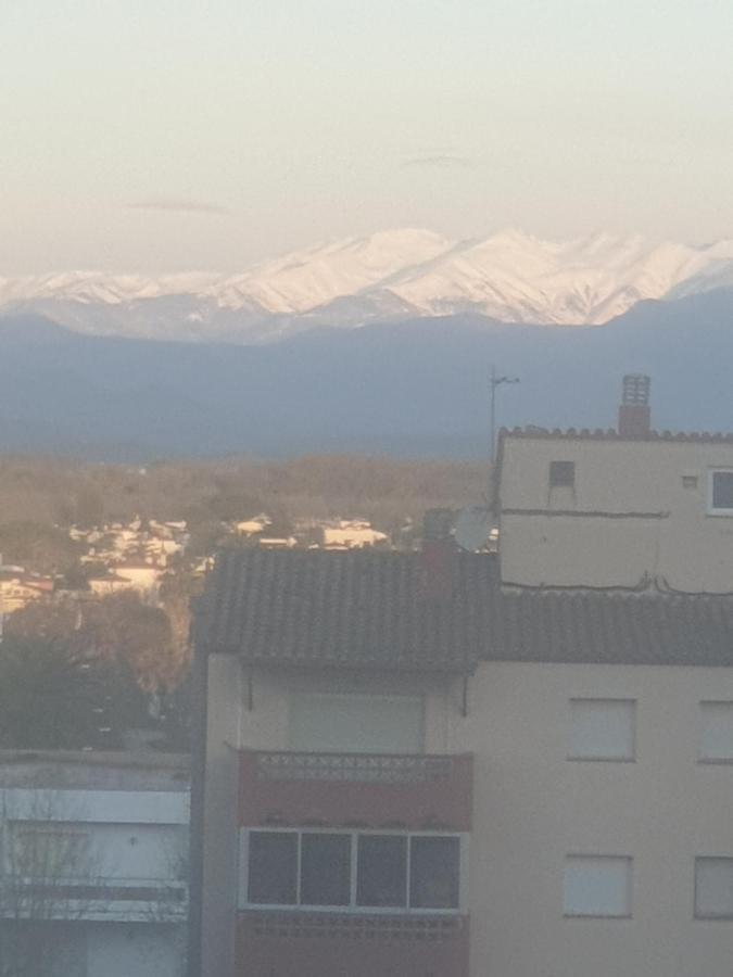 Les Pieds Dans L' Eau Apartamento Empuriabrava Exterior foto
