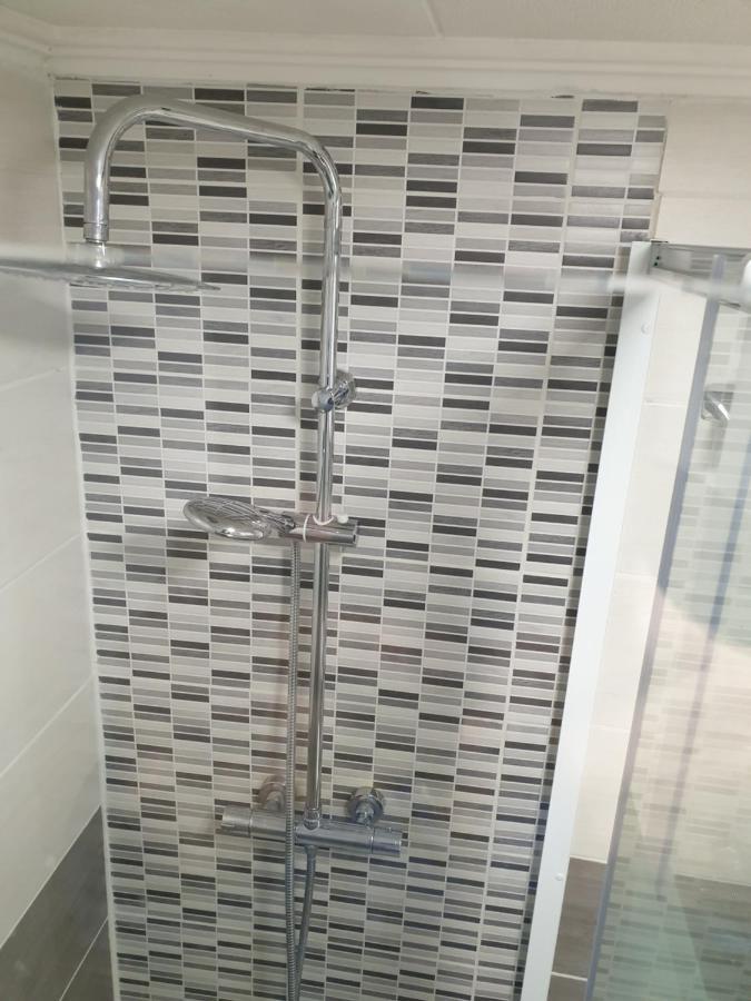 Les Pieds Dans L' Eau Apartamento Empuriabrava Exterior foto