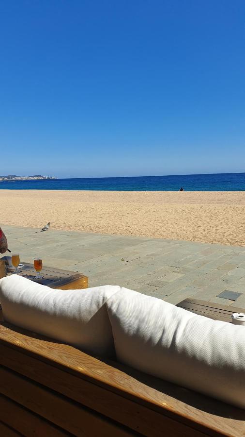 Les Pieds Dans L' Eau Apartamento Empuriabrava Exterior foto